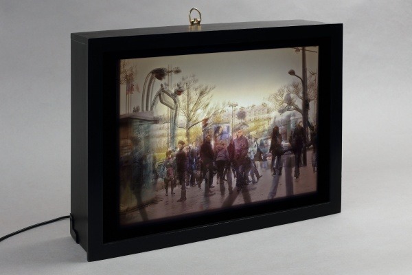 Série «Instants» Rencontre 18 Décembre, 2012, 3 tirages argentiques transparents, caisson bois retro-éclairé, 30 x 40 x 10 cm, ©Isabelle Millet